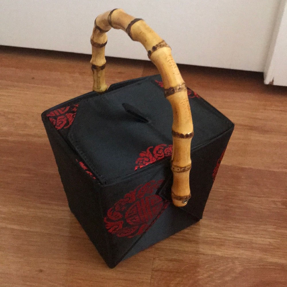 Novelty Purse - Picture 2 of 3